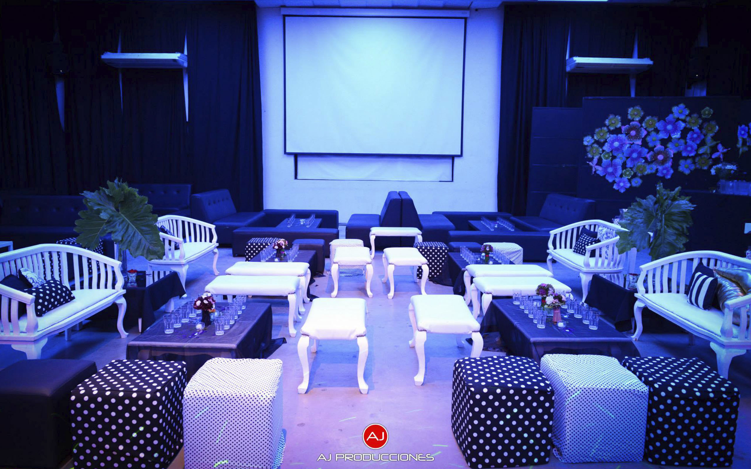 15 Años - Salón El Bosque <span class='red'></span>  